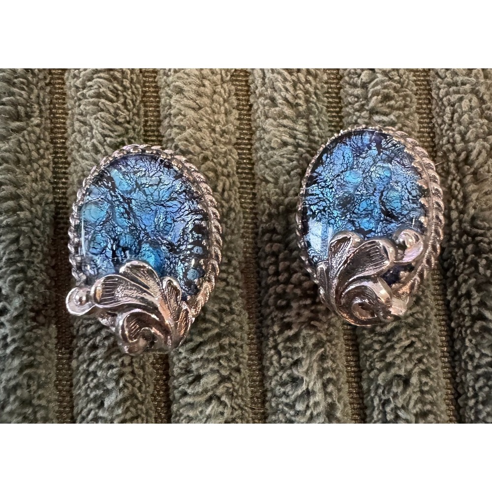 Whiting‎ & Davis Silver Tone Oval Clip On Earrings Blue Dazzling Sparkle